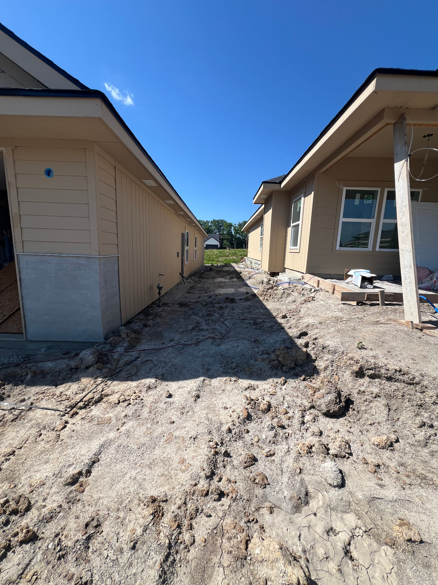 Why Strong Contractor Networks Build Better Kansas City Landscaping Projects