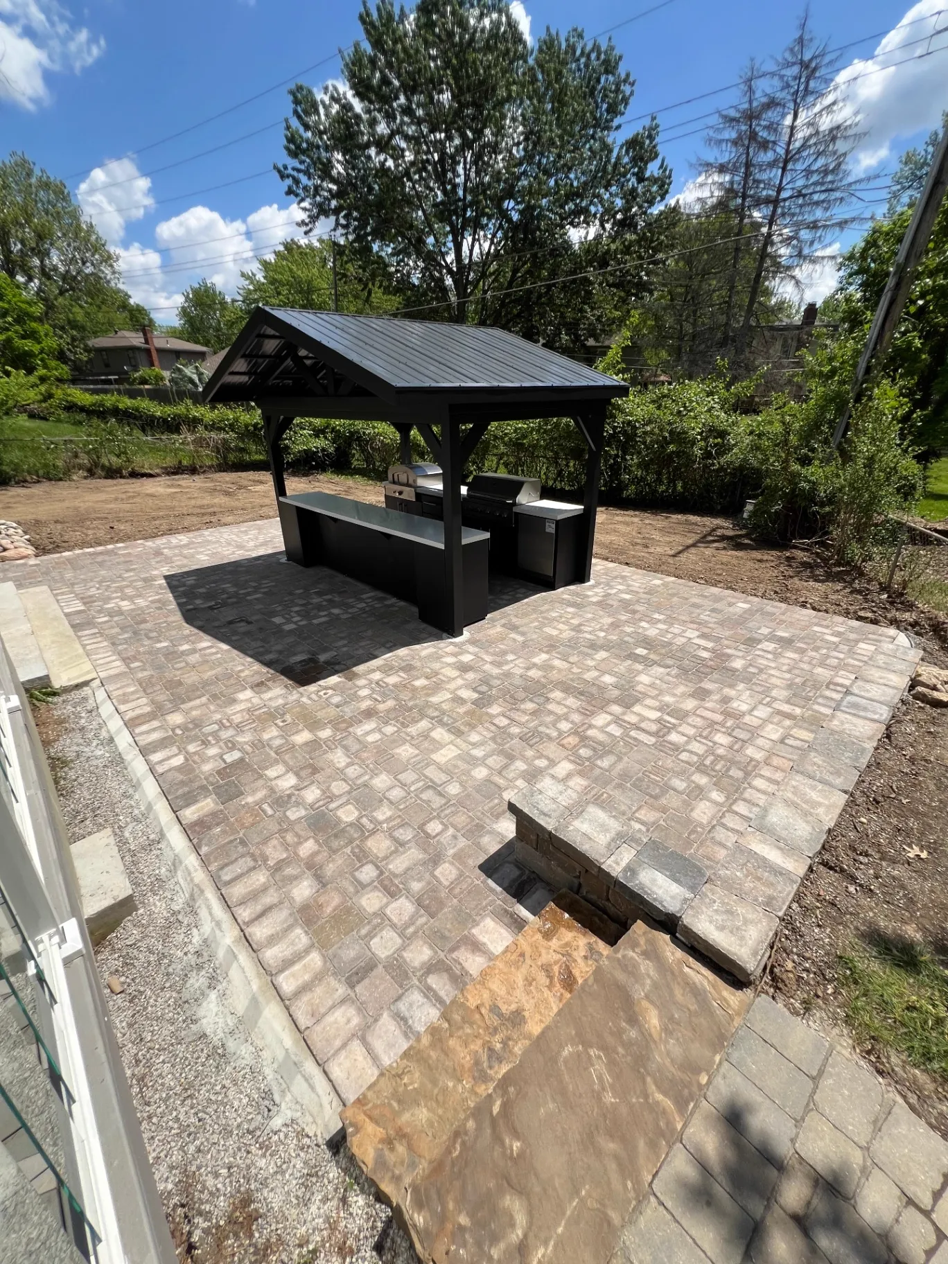 Commercial hardscaping materials and finishes by Juke KC in Kansas City